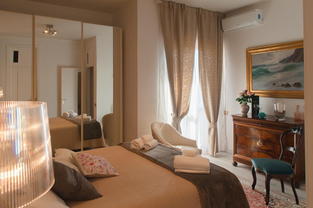 Villa Mareluna - Sea View And Garden Salerno Dış mekan fotoğraf